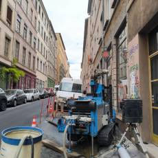 Utilisation d&#039;une machine à mât court en milieu urbain